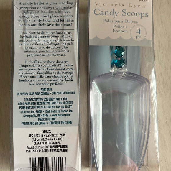 Group of candy bar scoops and tongs - Picture 8 of 11